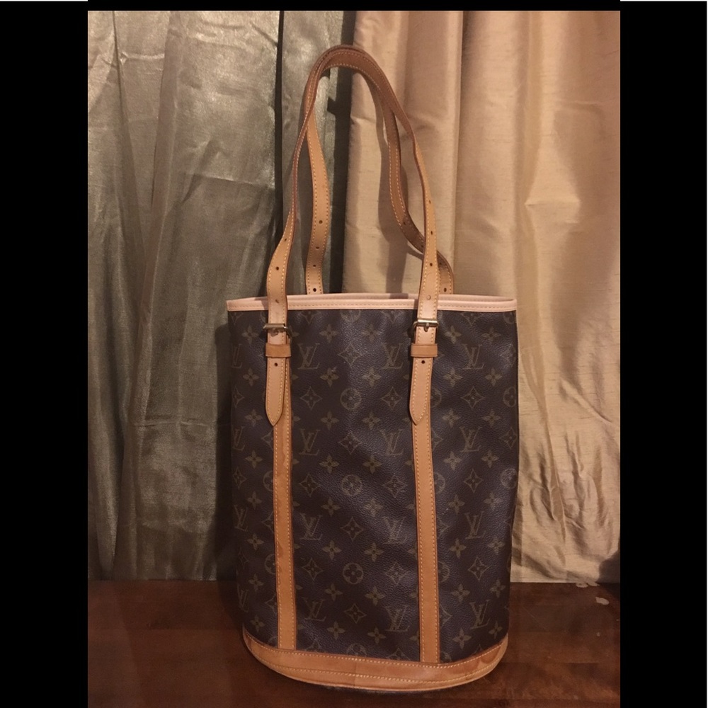 Louis Vuitton bucket gm